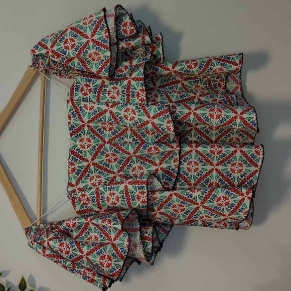 Caroline Constas off the shoulder top - Picture 7 of 9